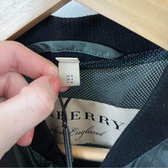 NWOT Burberry Green Mayther Technical Nylon Bomber Jacket Size 4 - Picture 7 of 13